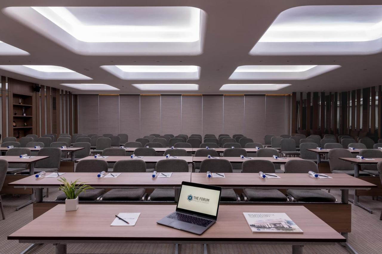 מלון Wyndham Ahmedabad Shela מראה חיצוני תמונה