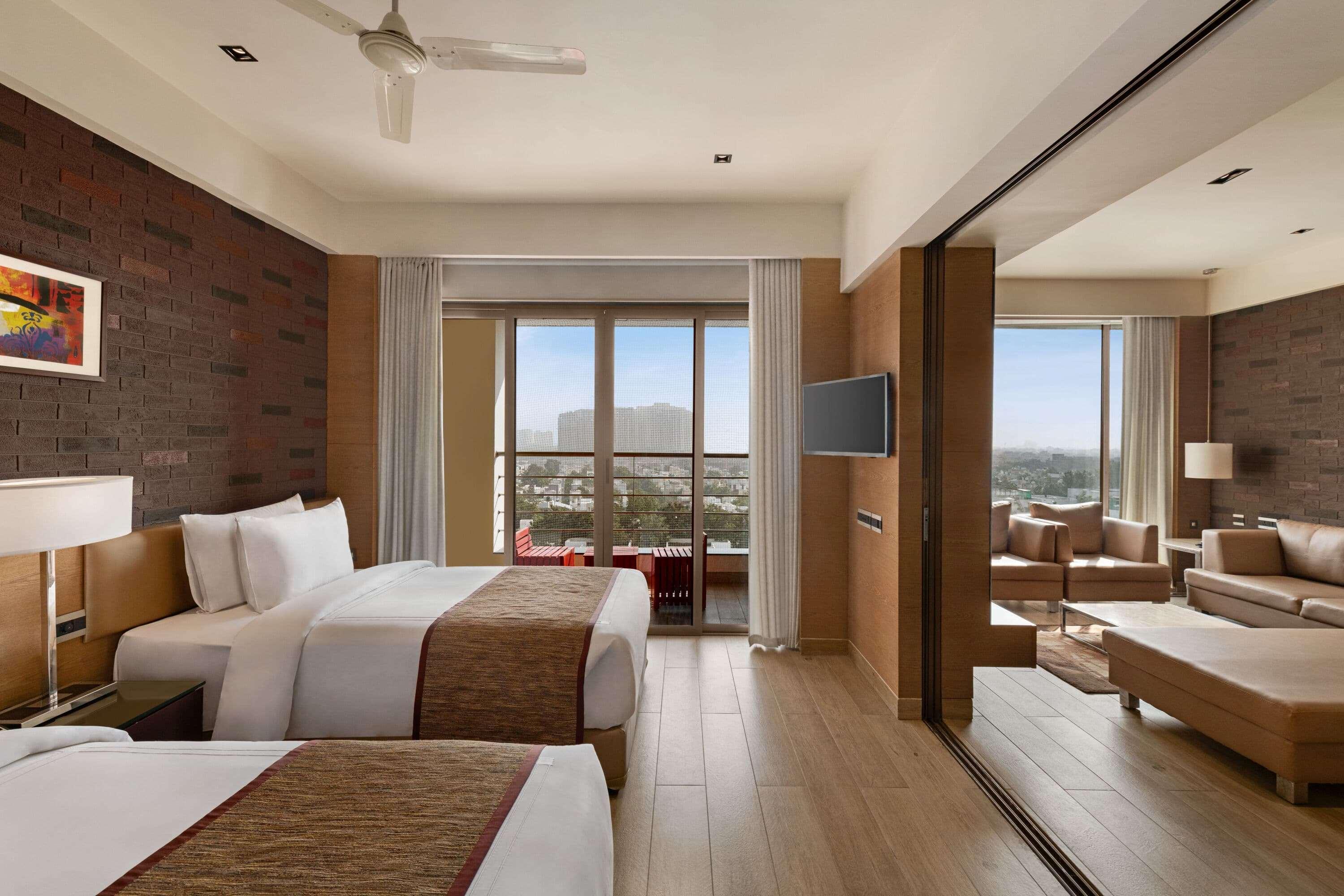 מלון Wyndham Ahmedabad Shela מראה חיצוני תמונה