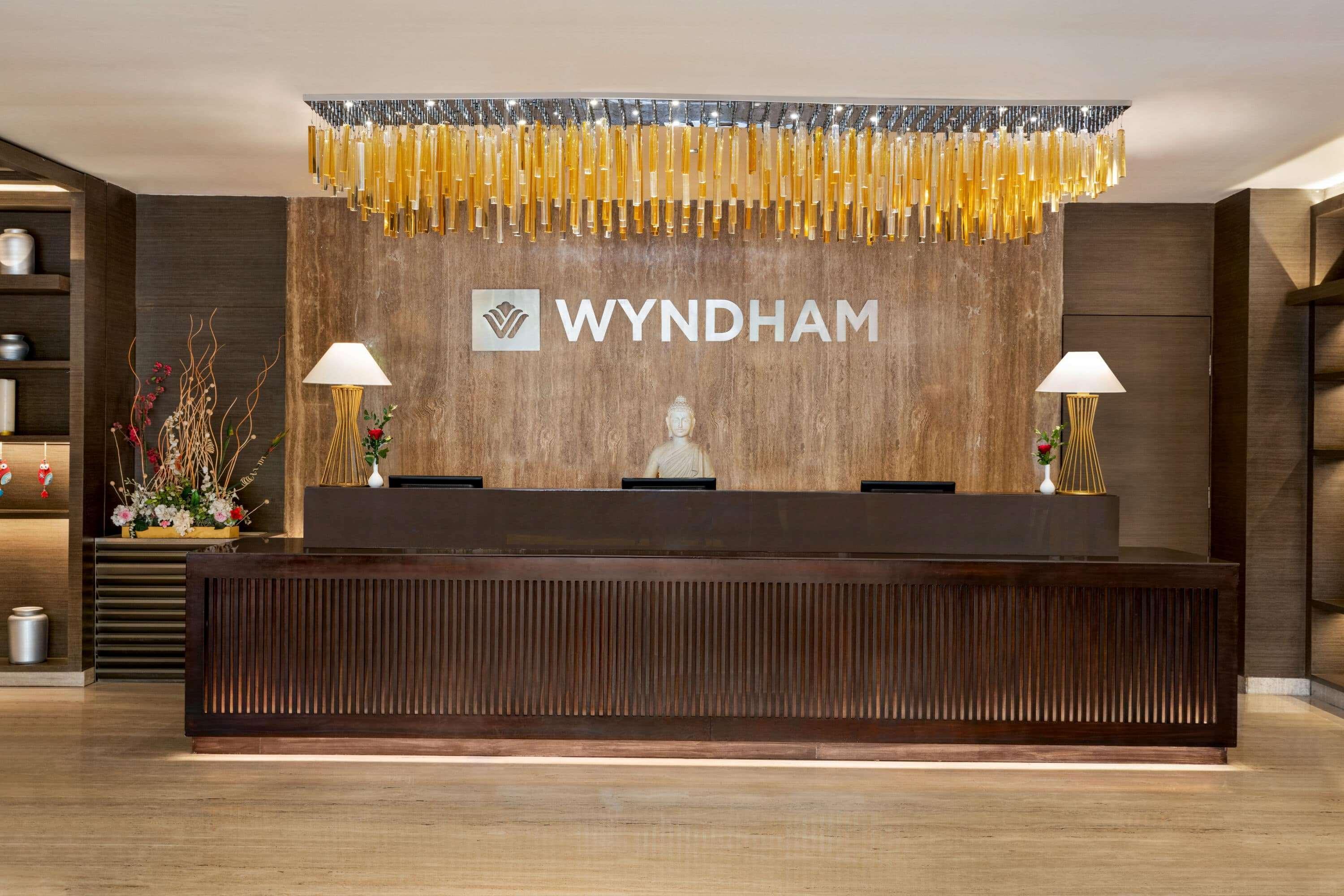 מלון Wyndham Ahmedabad Shela מראה חיצוני תמונה